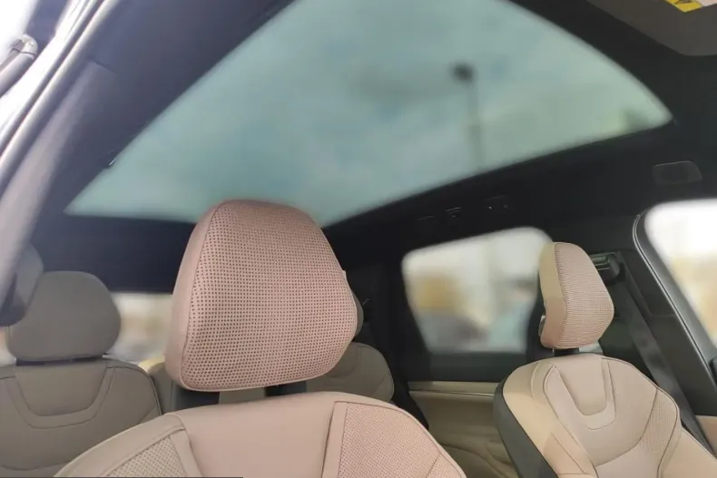 Volvo EX90 din 2025 cu 7.880 km - oferta VOL205175 - foto 23