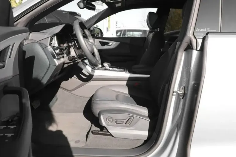 Audi Q8 din 2025 cu 18.820 km - oferta AUD205177 - foto 4