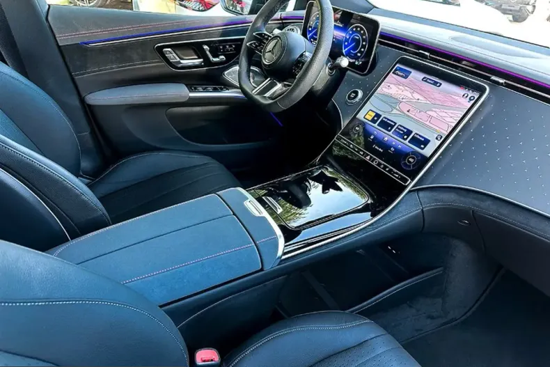 Mercedes-Benz EQS SUV din 2023 cu 15.921 km - oferta MER205184 - foto 6