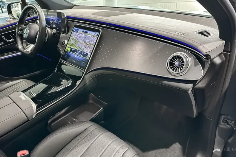 Mercedes-Benz EQS SUV din 2023 cu 15.921 km - oferta MER205184 - foto 10