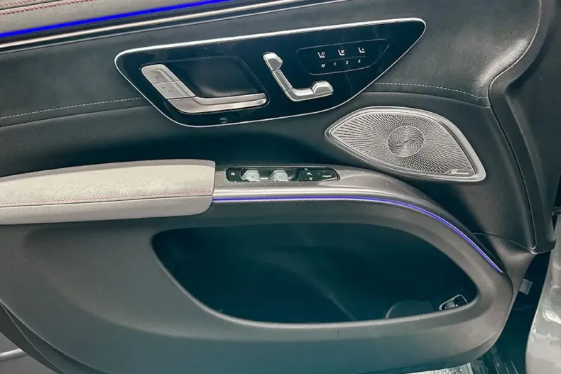 Mercedes-Benz EQS SUV din 2023 cu 15.921 km - oferta MER205184 - foto 11