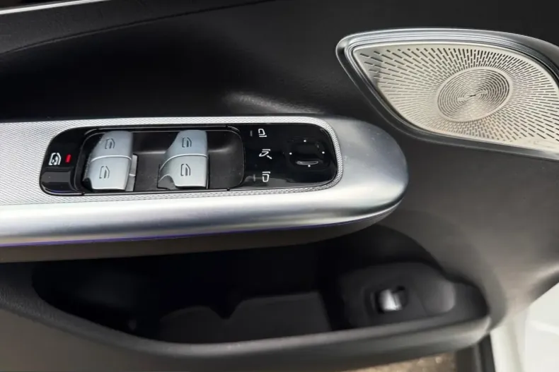 Mercedes-Benz EQE SUV din 2025 cu 19.166 km - oferta MER205185 - foto 13