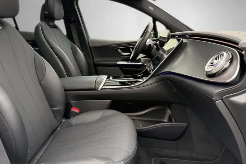 Mercedes-Benz EQE SUV din 2025 cu 19.166 km - oferta MER205185 - foto 25