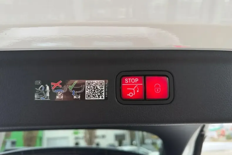 Mercedes-Benz EQE SUV din 2025 cu 19.166 km - oferta MER205185 - foto 28