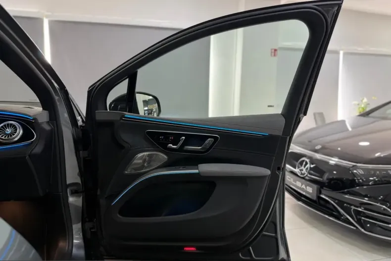 Mercedes-Benz EQS SUV din 2023 cu 48.327 km - oferta MER205186 - foto 26