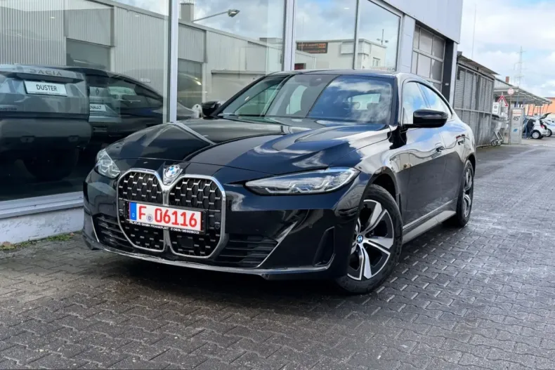 BMW 420i (Seria 4) din 2023 cu 47.100 km - oferta BMW205197 - foto 1