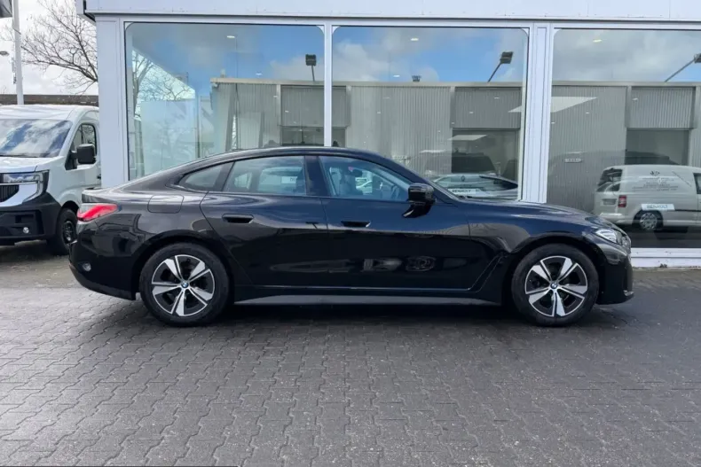 BMW 420i (Seria 4) din 2023 cu 47.100 km - oferta BMW205197 - foto 5