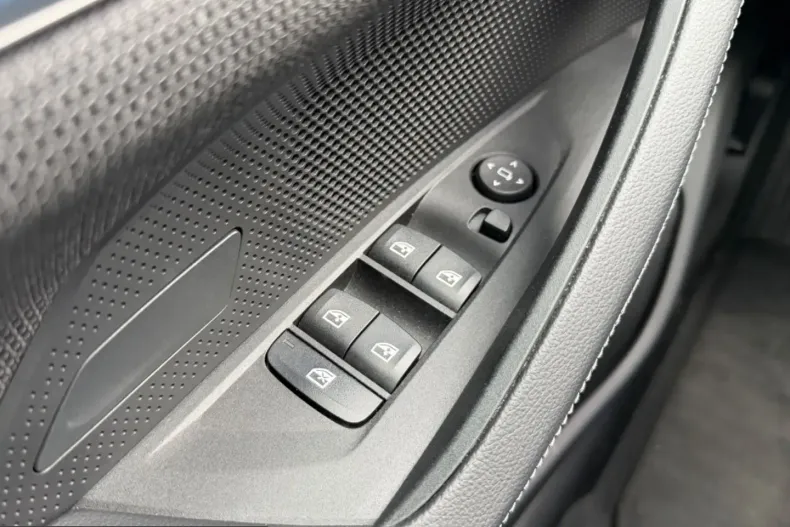 BMW 420i (Seria 4) din 2023 cu 47.100 km - oferta BMW205197 - foto 18