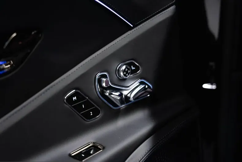 Bentley Flying Spur din 2025 cu 10.600 km - oferta BEN205207 - foto 17