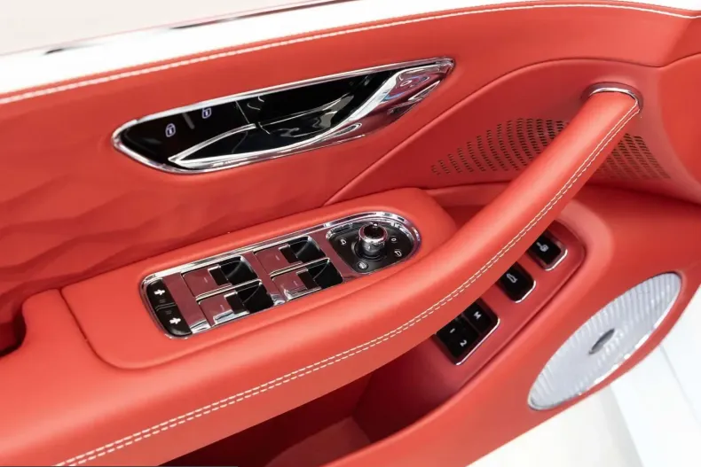 Bentley Flying Spur din 2025 cu 9.900 km - oferta BEN205210 - foto 20