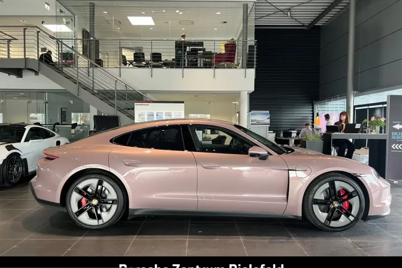 Porsche Taycan din 2024 cu 2.243 km - oferta POR205211 - foto 7