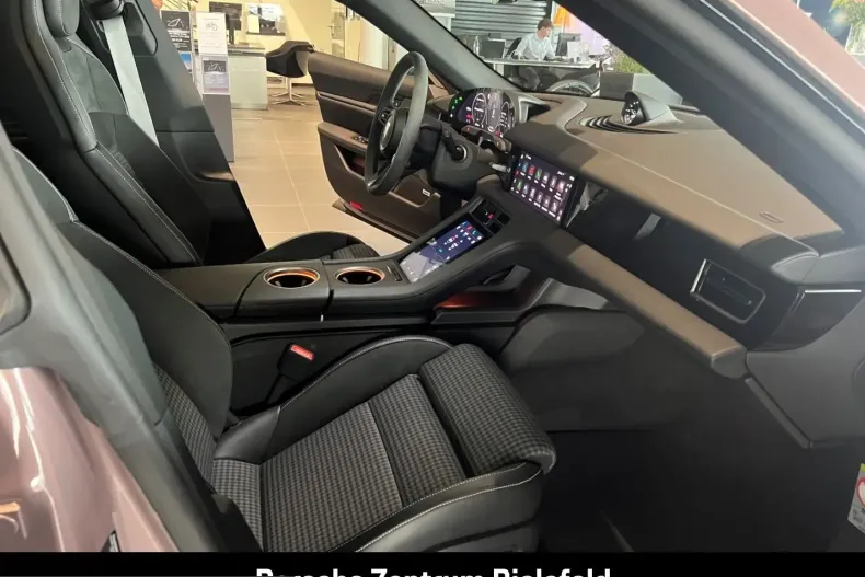 Porsche Taycan din 2024 cu 2.243 km - oferta POR205211 - foto 33