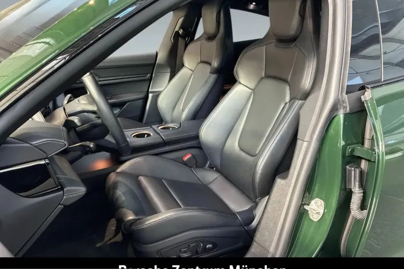 Porsche Taycan din 2024 cu 15.200 km - oferta POR205212 - foto 8