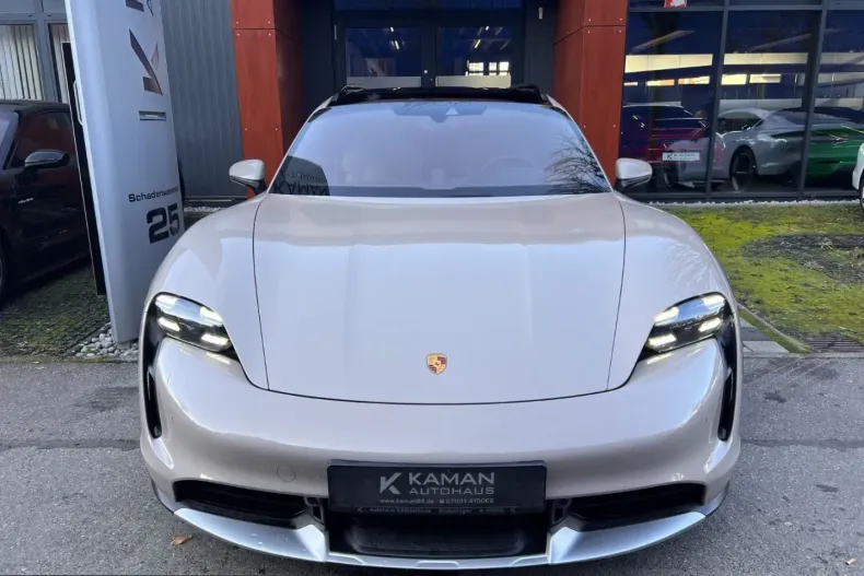 Porsche Taycan din 2023 cu 2.100 km - oferta POR205213 - foto 2