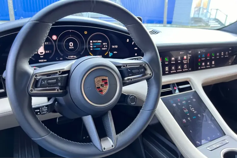 Porsche Taycan din 2023 cu 2.100 km - oferta POR205213 - foto 8