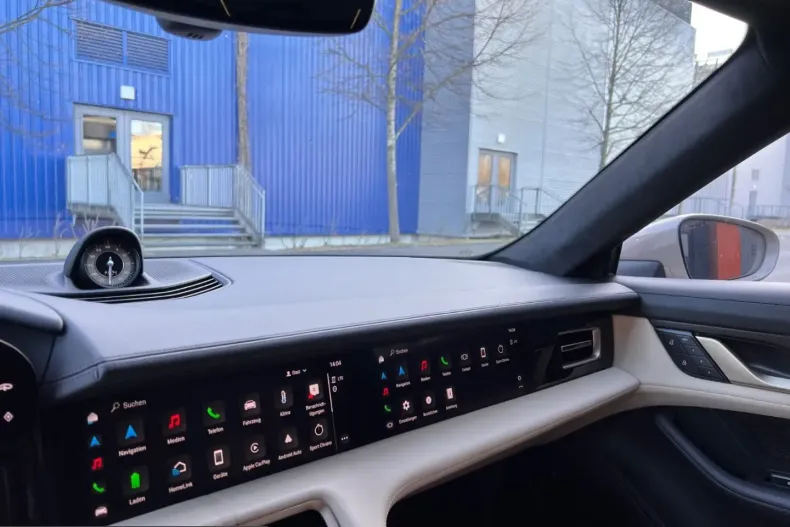 Porsche Taycan din 2023 cu 2.100 km - oferta POR205213 - foto 14