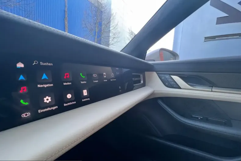 Porsche Taycan din 2023 cu 2.100 km - oferta POR205213 - foto 15