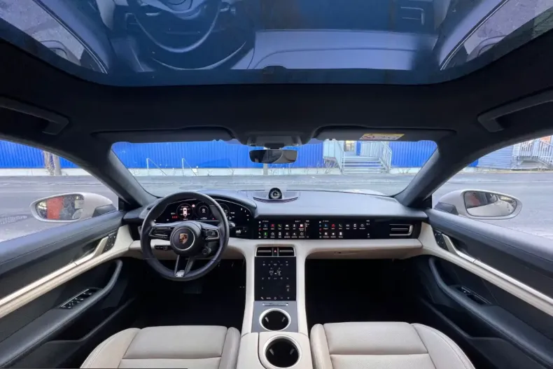 Porsche Taycan din 2023 cu 2.100 km - oferta POR205213 - foto 24