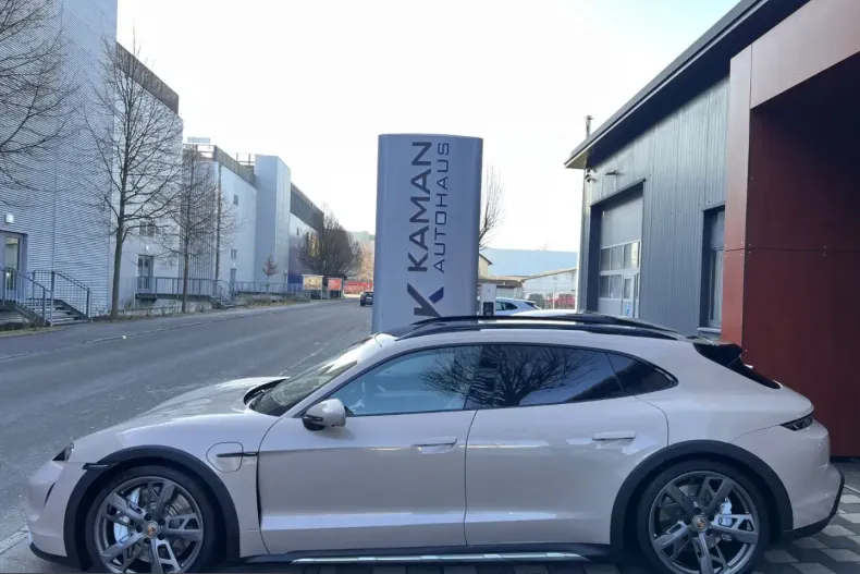 Porsche Taycan din 2023 cu 2.100 km - oferta POR205213 - foto 28