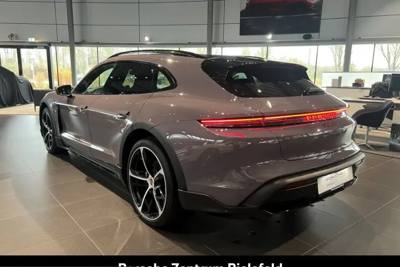 Porsche Taycan din 2024 cu 15.925 km - oferta POR205214 - foto 3