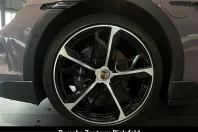 Porsche Taycan din 2024 cu 15.925 km - oferta POR205214 - foto 9