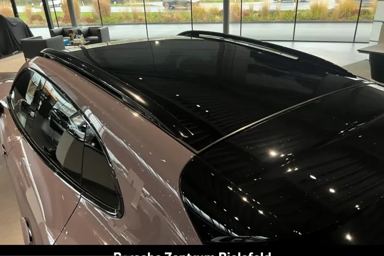 Porsche Taycan din 2024 cu 15.925 km - oferta POR205214 - foto 16