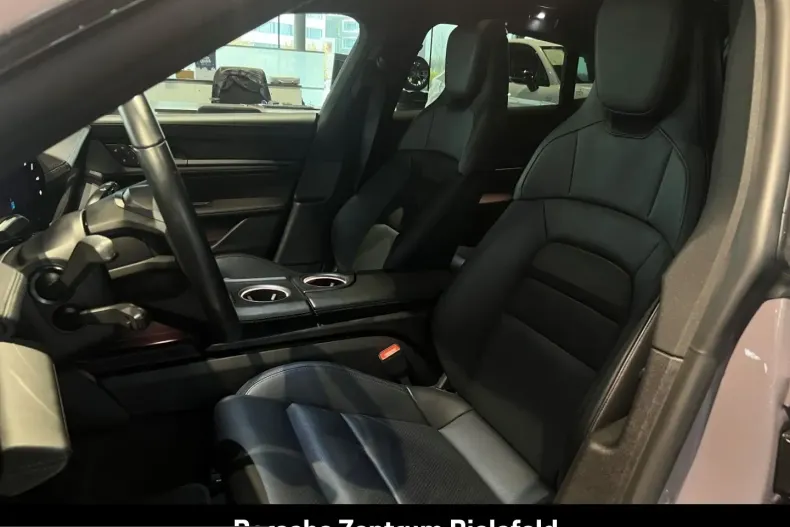 Porsche Taycan din 2024 cu 15.925 km - oferta POR205214 - foto 18