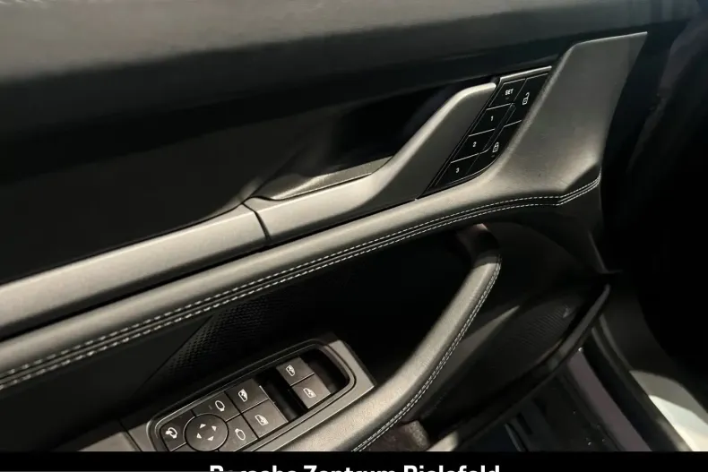 Porsche Taycan din 2024 cu 15.925 km - oferta POR205214 - foto 21