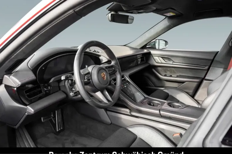 Porsche Taycan din 2023 cu 42.480 km - oferta POR205215 - foto 4