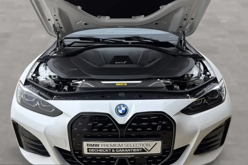 BMW i4 (Seria 4) din 2023 cu 17.888 km - oferta BMW205221 - foto 17