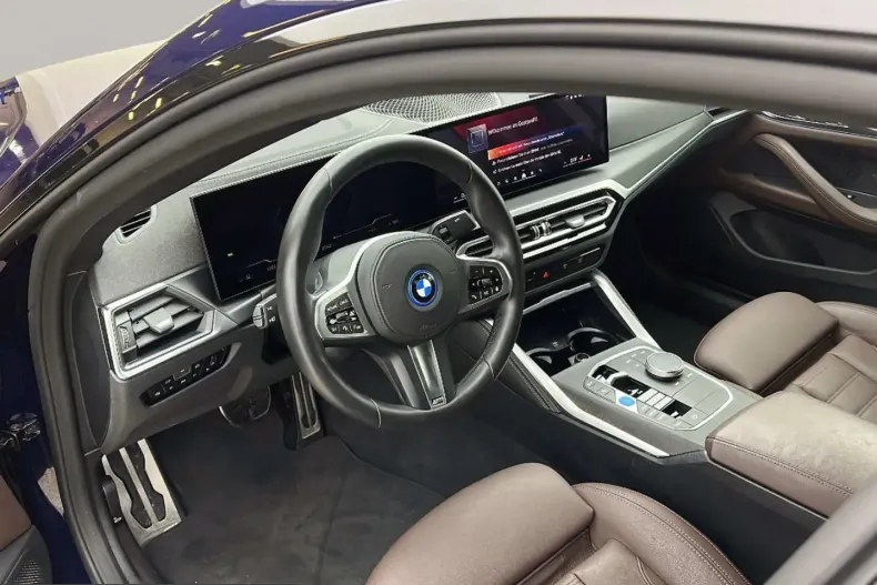 BMW i4 (Seria 4) din 2023 cu 20.243 km - oferta BMW205222 - foto 12