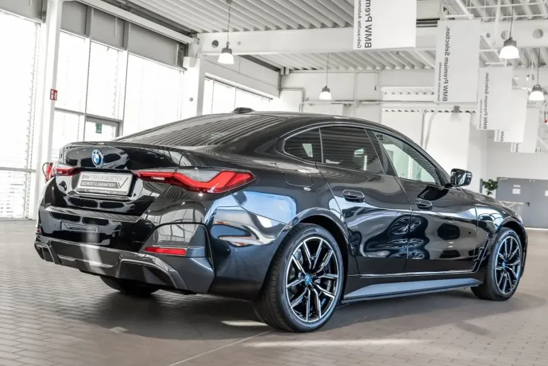 BMW i4 (Seria 4) din 2024 cu 41.850 km - oferta BMW205224 - foto 2