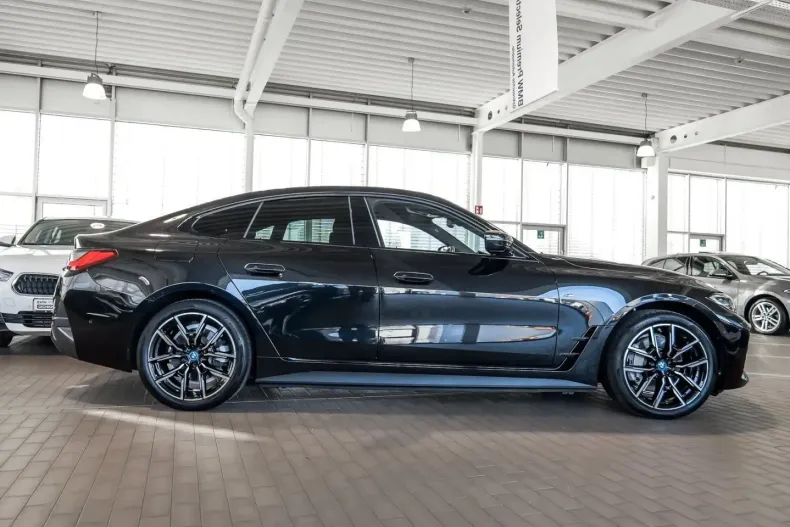 BMW i4 (Seria 4) din 2024 cu 41.850 km - oferta BMW205224 - foto 3