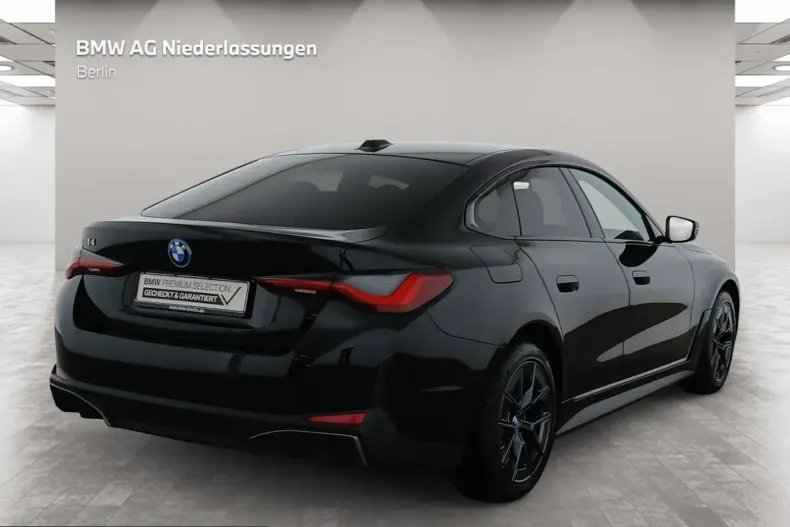 BMW i4 (Seria 4) din 2023 cu 13.896 km - oferta BMW205225 - foto 2