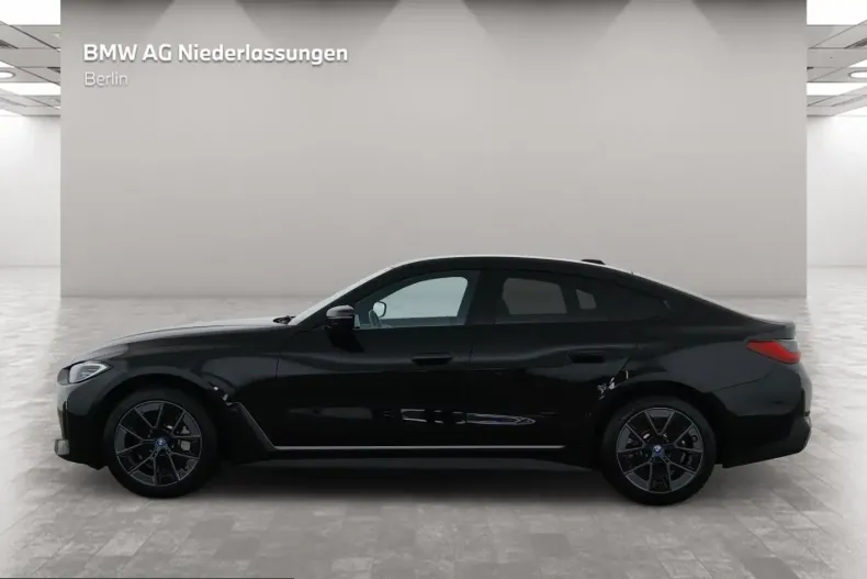 BMW i4 (Seria 4) din 2023 cu 13.896 km - oferta BMW205225 - foto 3