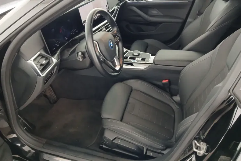 BMW i4 (Seria 4) din 2023 cu 13.896 km - oferta BMW205225 - foto 7