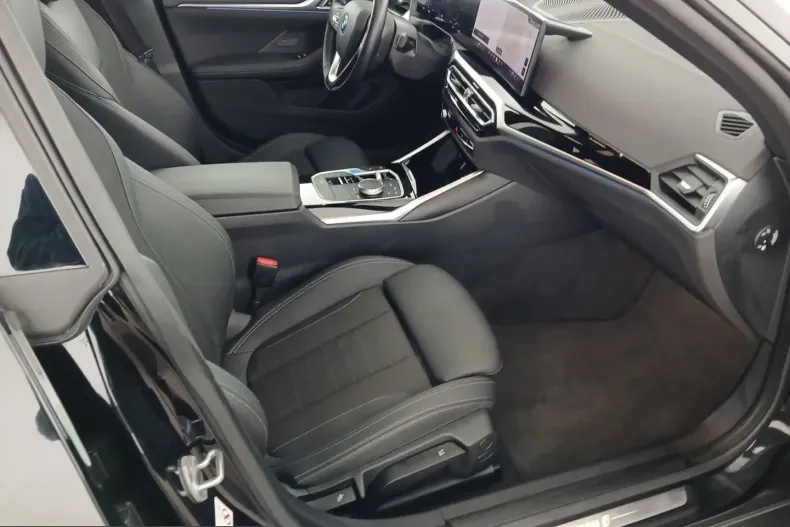 BMW i4 (Seria 4) din 2023 cu 13.896 km - oferta BMW205225 - foto 8