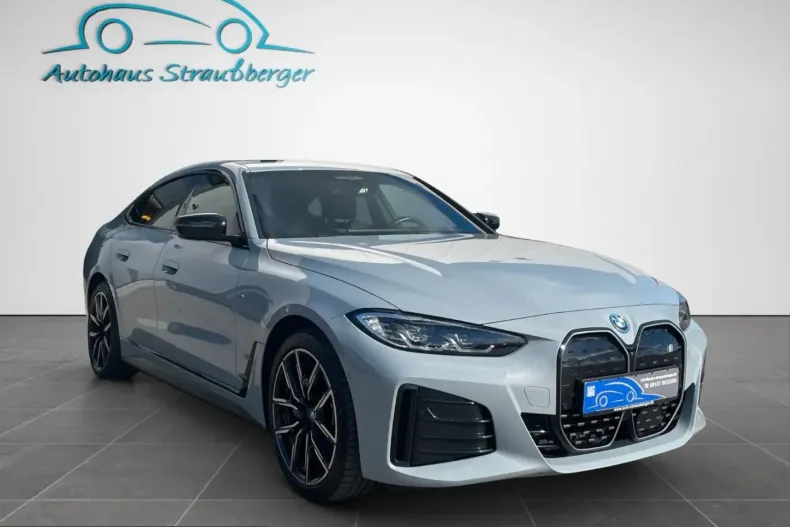 BMW i4 (Seria 4) din 2024 cu 54.800 km - oferta BMW205226 - foto 1
