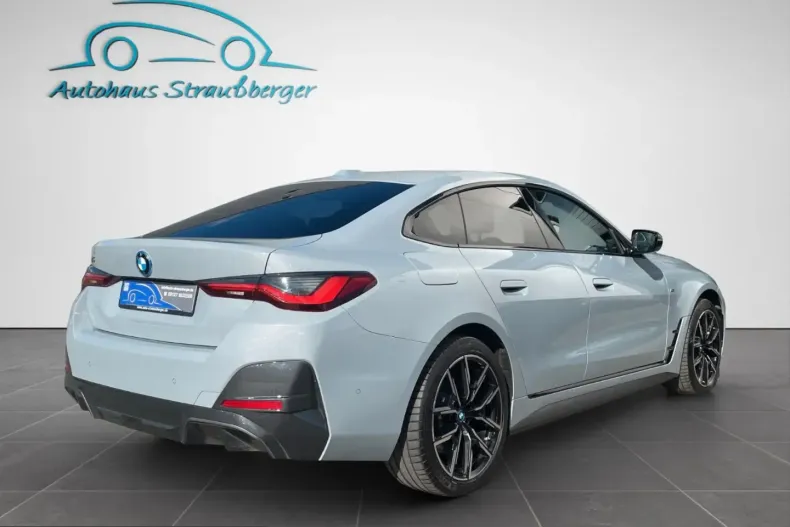 BMW i4 (Seria 4) din 2024 cu 54.800 km - oferta BMW205226 - foto 3