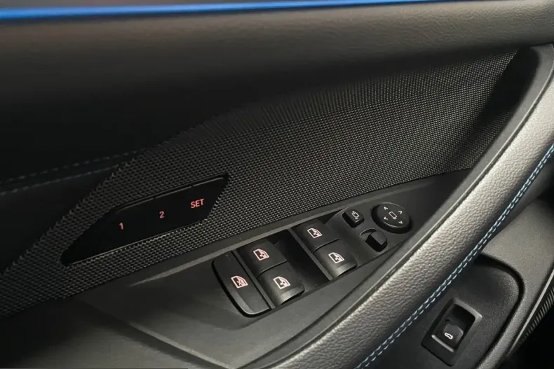 BMW i4 (Seria 4) din 2024 cu 54.800 km - oferta BMW205226 - foto 26