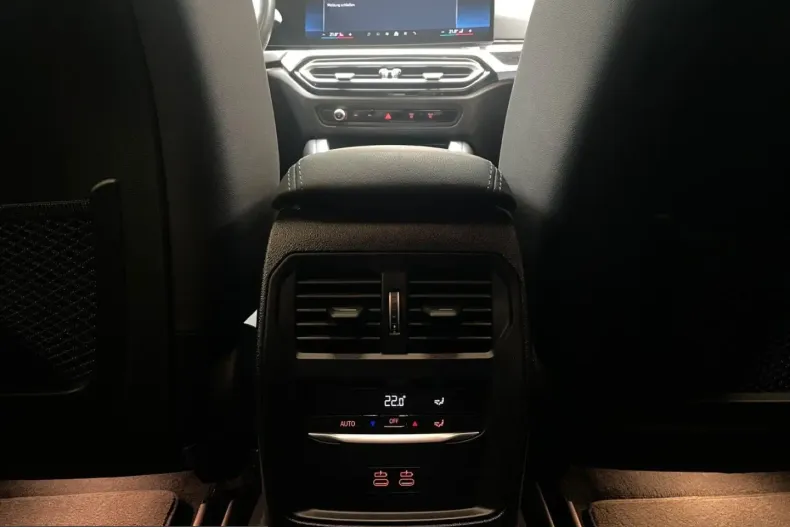 BMW i4 (Seria 4) din 2024 cu 54.800 km - oferta BMW205226 - foto 28