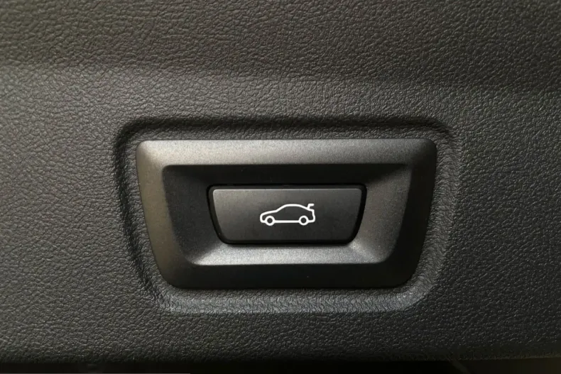 BMW i4 (Seria 4) din 2024 cu 54.800 km - oferta BMW205226 - foto 30