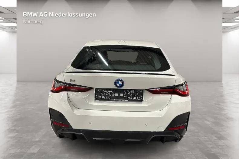 BMW i4 (Seria 4) din 2023 cu 13.532 km - oferta BMW205227 - foto 5