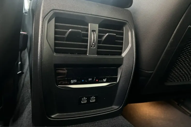 BMW i4 (Seria 4) din 2023 cu 10.500 km - oferta BMW205228 - foto 14