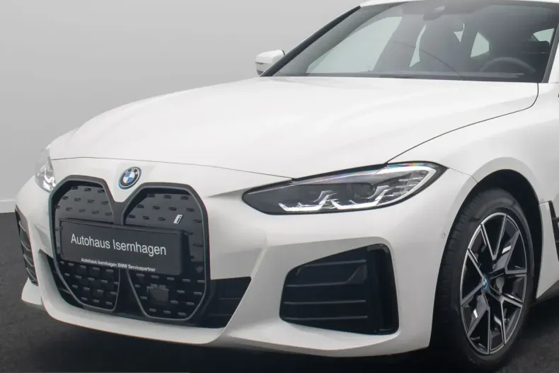 BMW i4 (Seria 4) din 2023 cu 24.878 km - oferta BMW205230 - foto 16