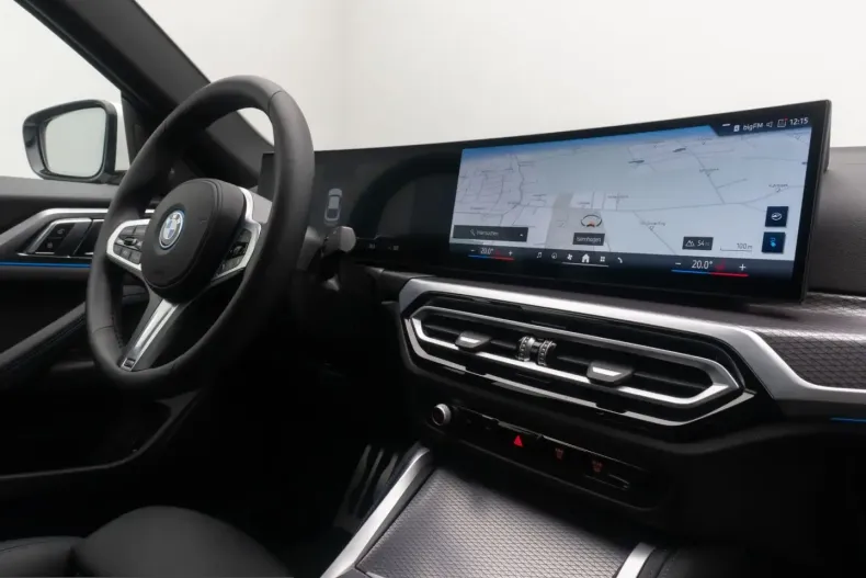 BMW i4 (Seria 4) din 2023 cu 24.878 km - oferta BMW205230 - foto 36