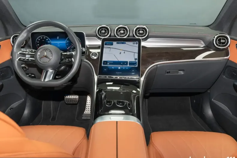 Mercedes-Benz GLC 300 (Clasa GLC) din 2023 cu 3.753 km - oferta MER205231 - foto 3