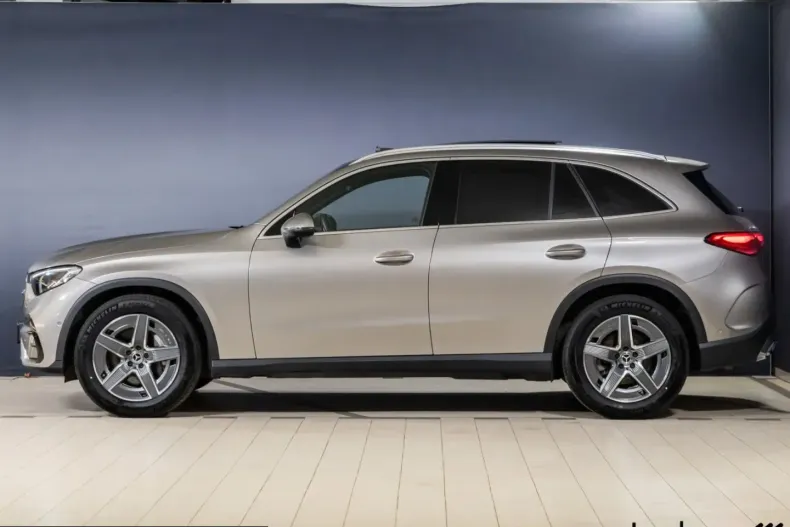 Mercedes-Benz GLC 300 (Clasa GLC) din 2023 cu 3.753 km - oferta MER205231 - foto 5