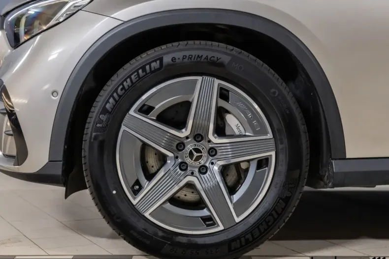 Mercedes-Benz GLC 300 (Clasa GLC) din 2023 cu 3.753 km - oferta MER205231 - foto 9