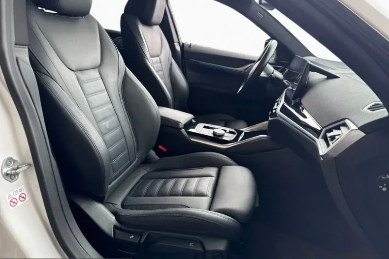 BMW i4 (Seria 4) din 2023 cu 40.510 km - oferta BMW205232 - foto 6